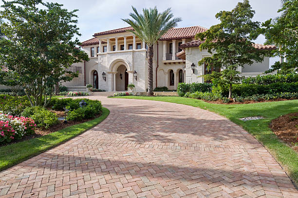 Best Driveway Paving Company  in University, MS